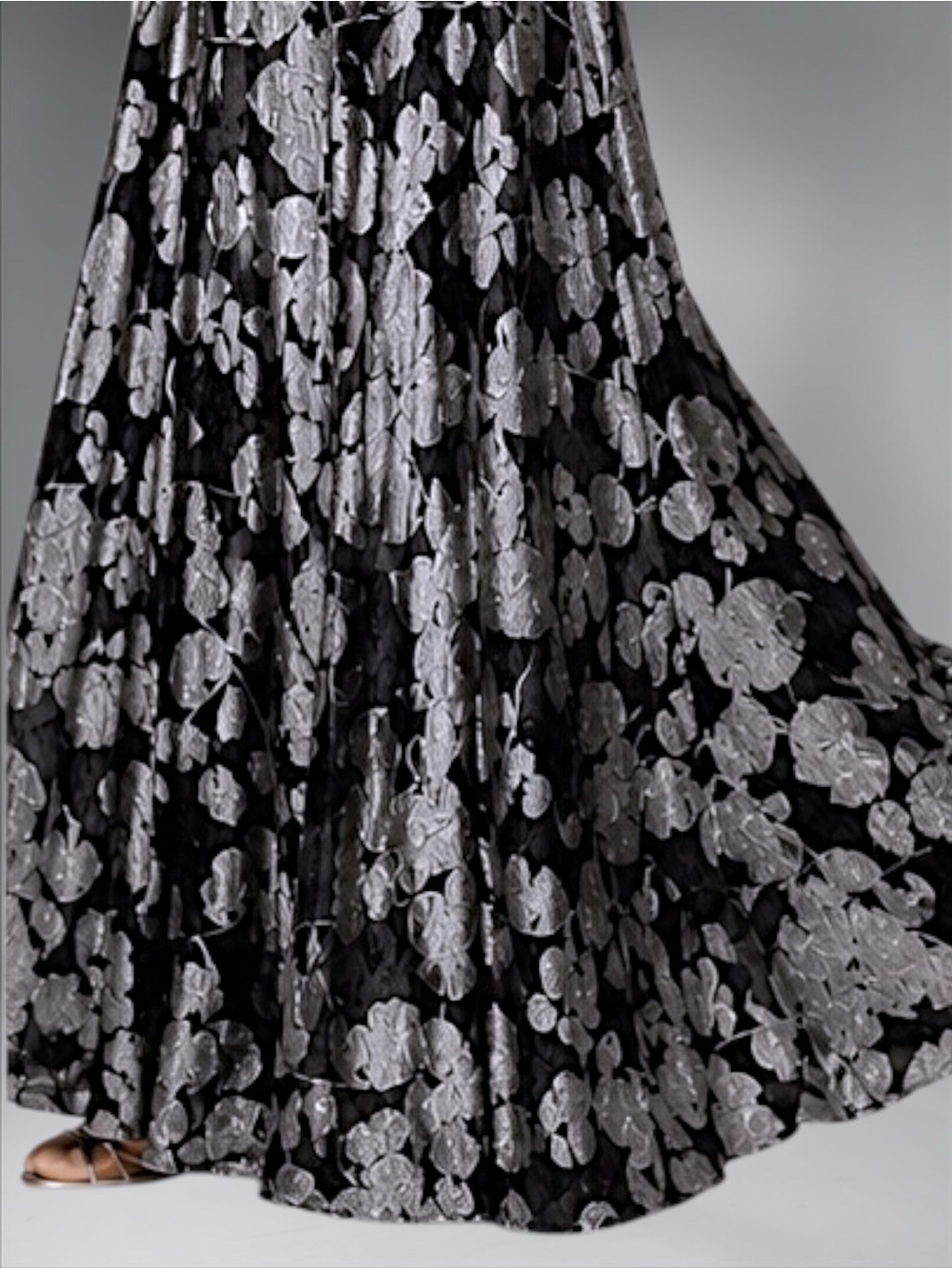 BA Nites Foil Crinkle V-Neck Evening Gown - Picture 9 of 16